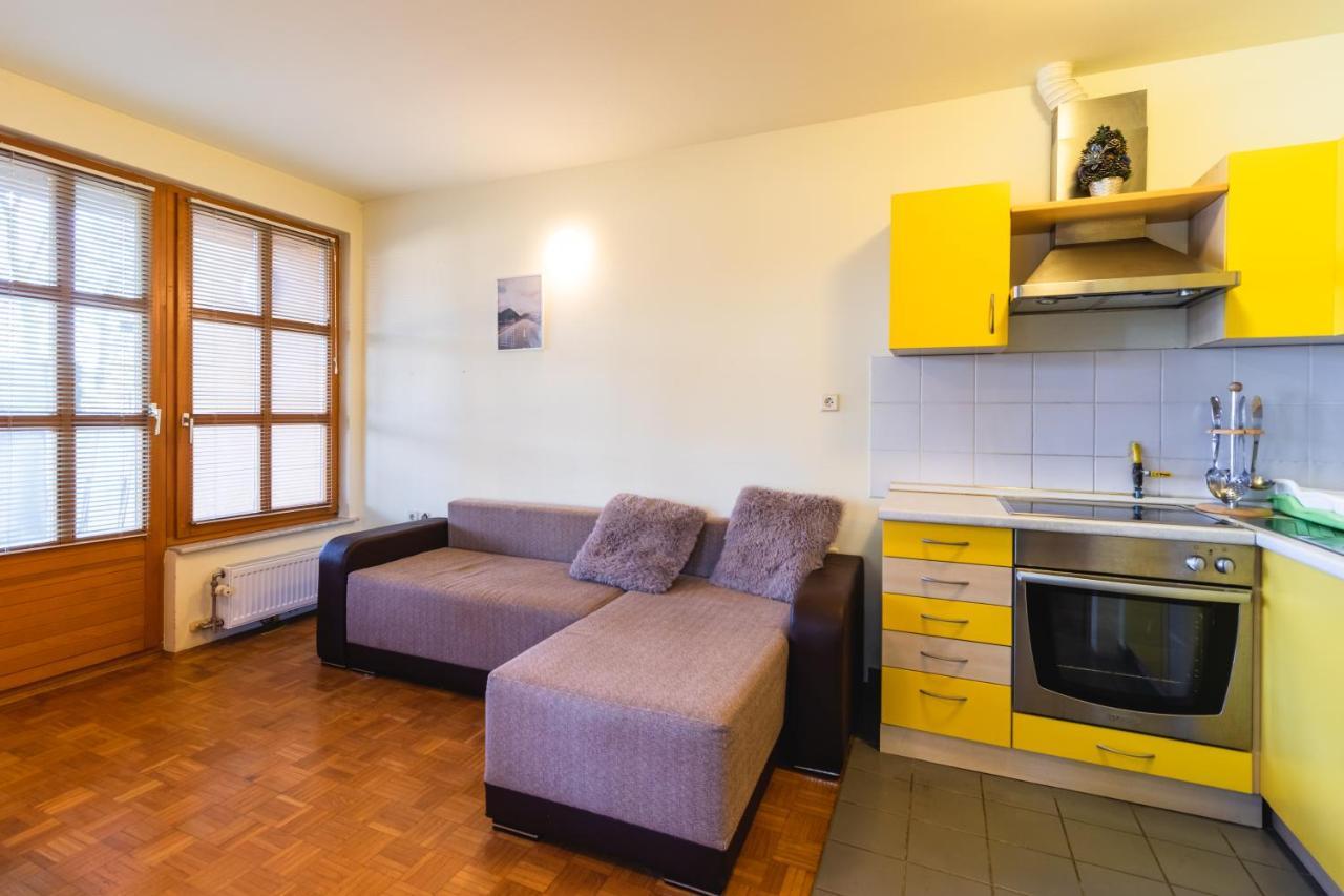 Relax Apartment In Banovci Veržej Exteriör bild